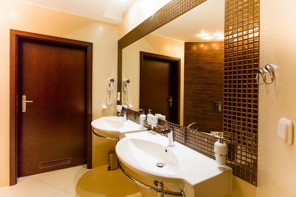 Pensjonat & Spa Raj ไรจ์กรูด ภายนอก รูปภาพ
